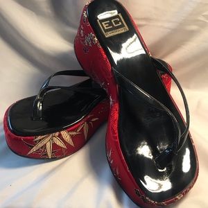 Euro Club Japanese Inspired Platform Sandal